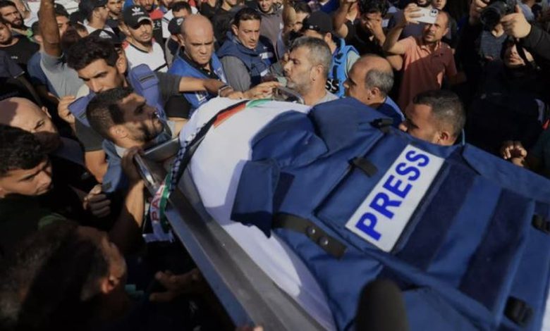 استشهاد 5 صحافيين في غارات إسرائيلية على قطاع غزة