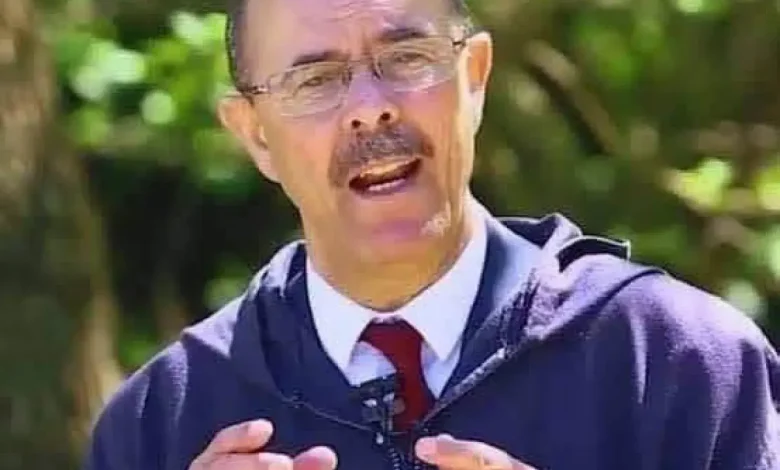 الجزائر أمام أزمة هوية.. سجال سياسي وشعبي بعد سجن مؤرخ اتهم الأمازيغية بـ”الصناعة الصهيونية”