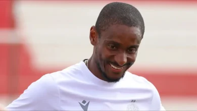 الوداد الرياضي يعلن فسخ عقده مع المدرب رولاني موكوينا