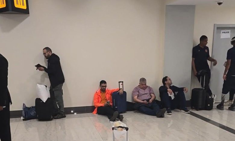 بعثة نهضة بركان عالقة بمطار زنجبار وسط تعامل سيء من مسؤولي سيمبا