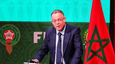 لقجع يهنئ فريق نهضة بركان بعد تتويجه بطلا لكأس الكونفدرالية