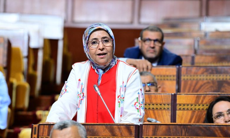 البرلمانية الفتحاوي تنبّه إلى خطورة تنامي وحدات تربية الدواجن بشكل عشوائي