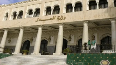 تفاصيل جديدة حول المواطن الجزائري الذي حاول إحراق نفسه أمام مقر وزارة العدل