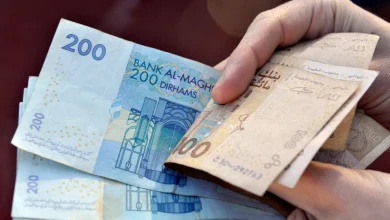 سعر الدرهم يرتفع أمام الدولار ويتراجع أمام اليورو