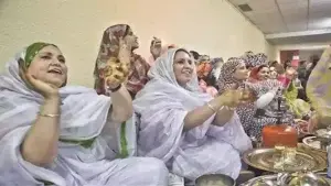 "سوق المطلقات" بموريتانيا.. نساء يحتفلن بالنهاية ويروّجن لبدايات جديدة