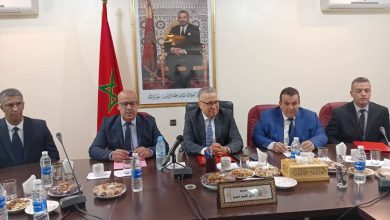 عامل إقليم فجيج يقوم بزيارة تواصلية إلى جماعة فجيج