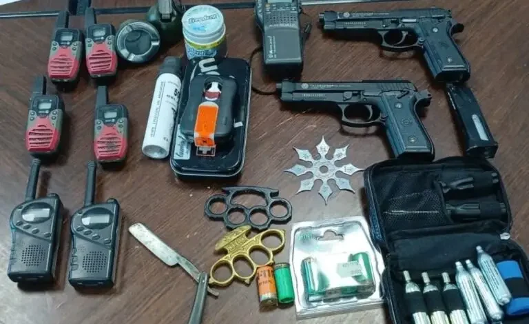 ميناء الناظور.. إحباط محاولة تهريب أسلحة ومعدات قتالية في شاحنة قادمة من فرنسا