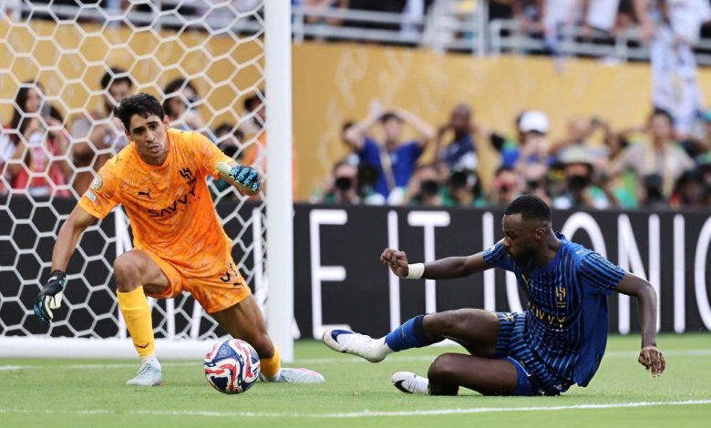 ياسين بونو يتألق ويتصدى لضربة جزاء حاسمة أمام ريال مدريد في كأس العالم للأندية