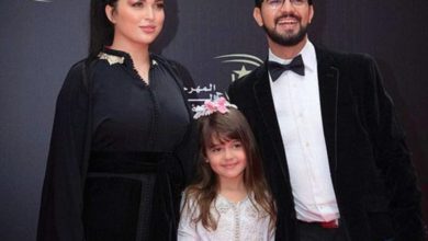 فرح الفاسي وعمر لطفي يحتفلان بعيد ميلاد ابنتهما ماجدة – صورة