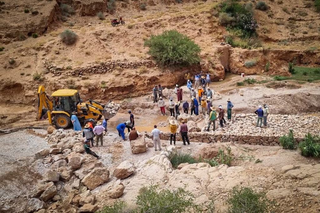 تاوريرت .. مشروع مواطن يعيد الحياة إلى قنطرة "عين قدور بوخالتي" - صور