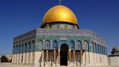 الشرطة الإسرائيلية تعتقل مفتي القدس من داخل المسجد الأقصى