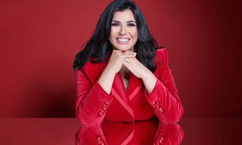 منى الشاذلي تخرج عن صمتها بشأن “فضيحة اللوحات” (فيديو)