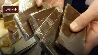 الجمارك تُسقط فرنسيًا حاول تهريب 45 كيلوغرامًا من الحشيش بمليلية المحتلة