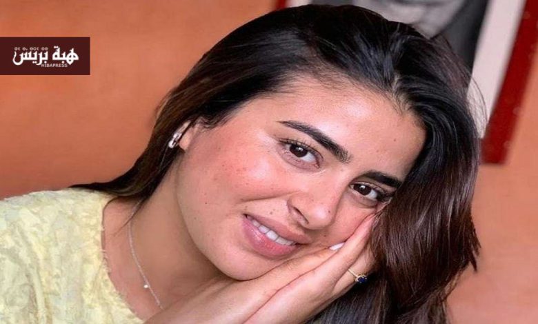 ساندية تاج الدين تشرح المشهد الأكثر إثارة في مسرحية “التخرشيش”