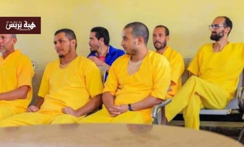 مغربي محتجز في الصومال يطلق نداء استغاثة: “أنقذونا نحن نموت هنا”